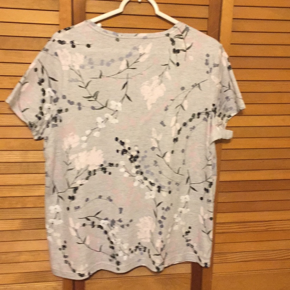 Croft & Barrow Floral Tee - Picture 2 of 3